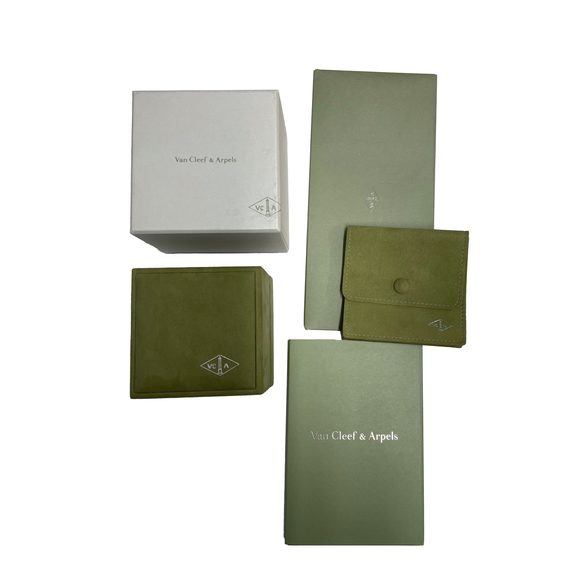 Van Cleef & Arpels Magic MOP Alhambra Ring in 18k - Picture 5 of 6